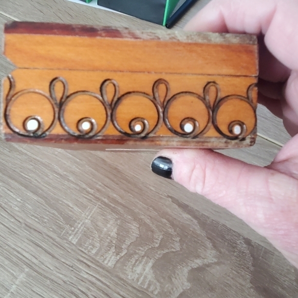 Handmade in Poland trinket wooden box. With red velvet inside. VINTAGE - Picture 5 of 8